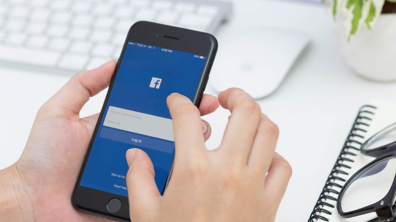 New trivia game shows and video polls on Facebook turn viewers into participants