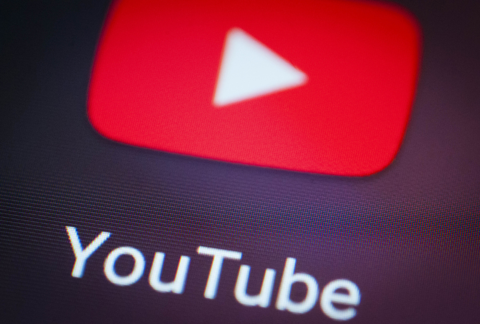 10 Funny YouTube Channels to Follow